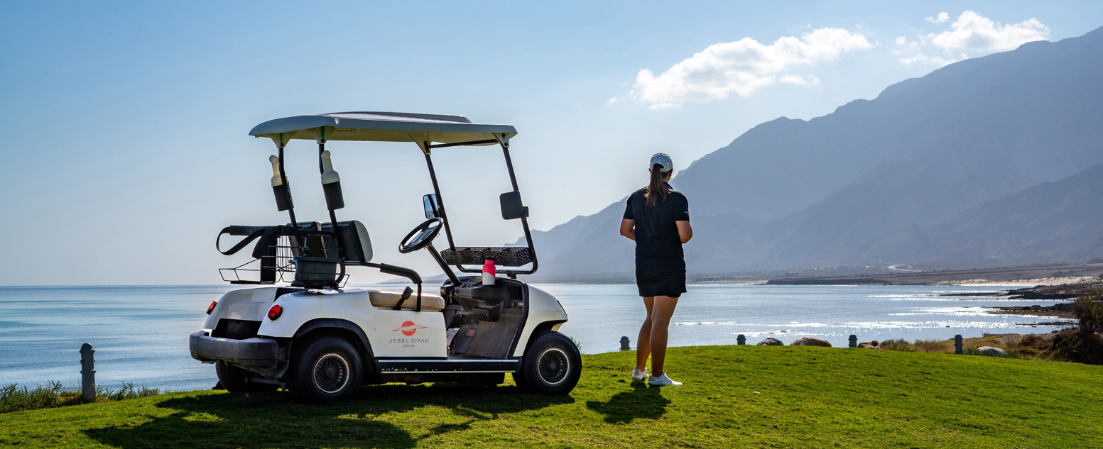 Jebel Sifah – golfbaan en kustlijn